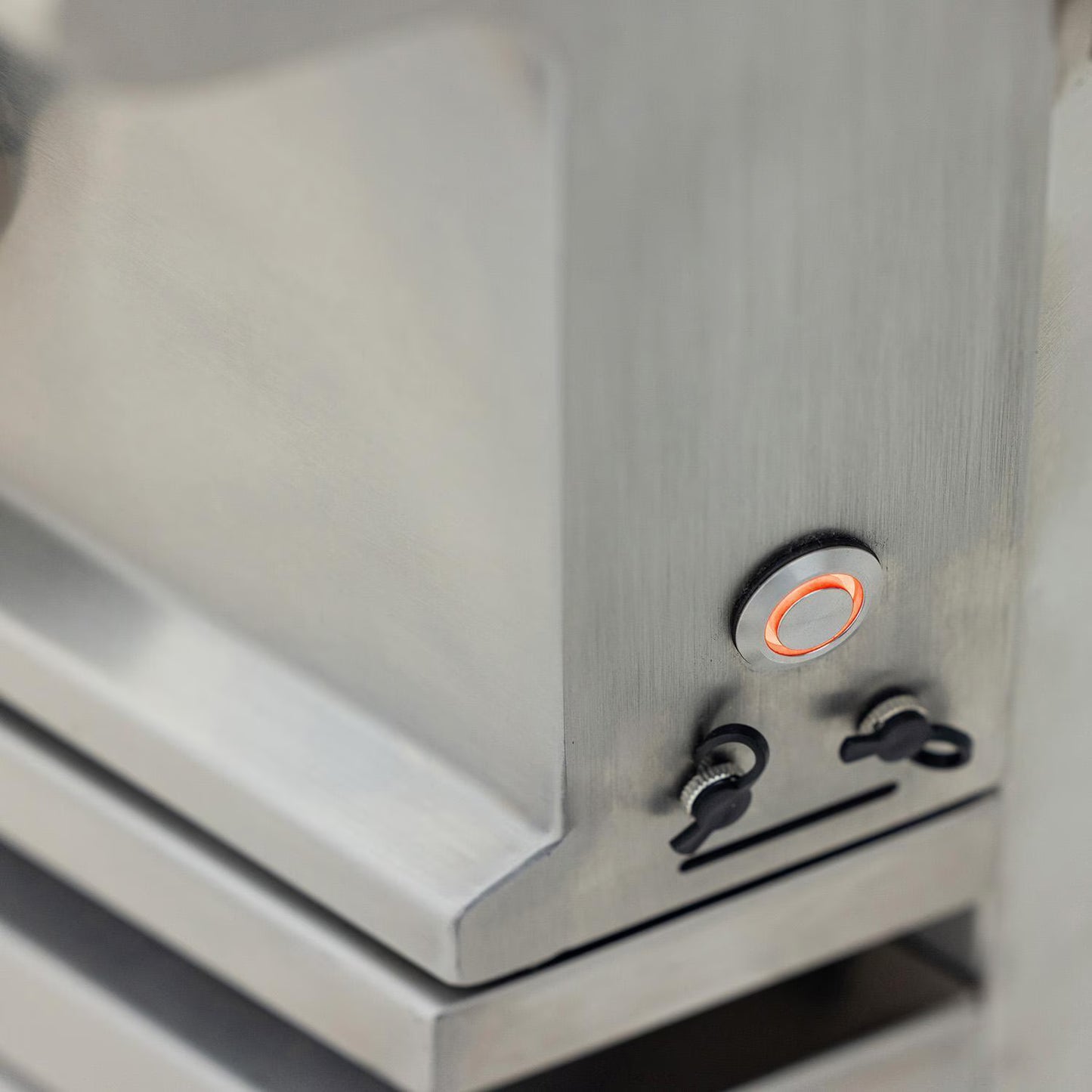 Blaze LTE PRO 40-in 5-Burner Built-In Grill w/ Digital Temperature Screen