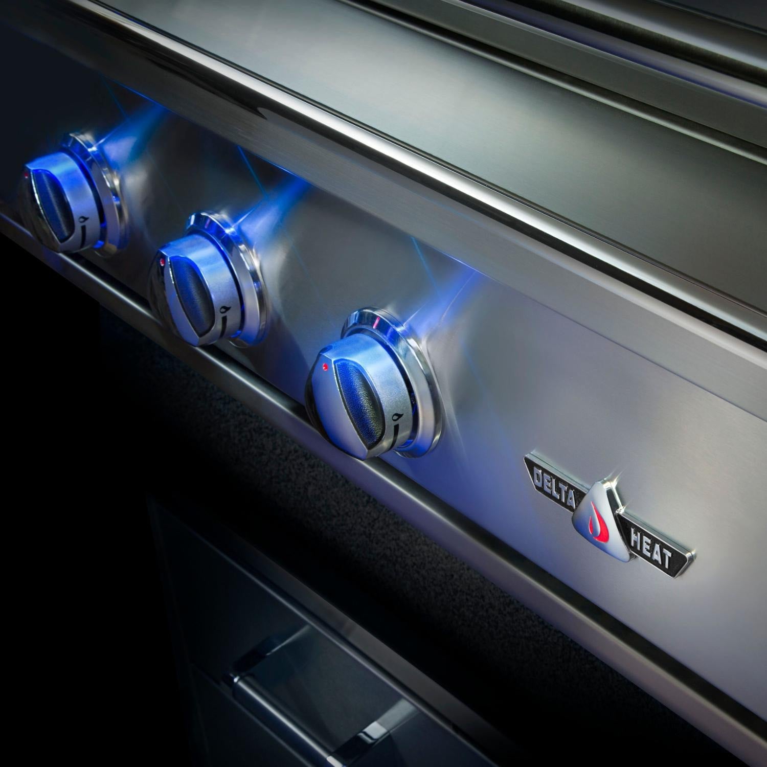 Delta Heat 32-Inch 3-Burner Built-In image 3