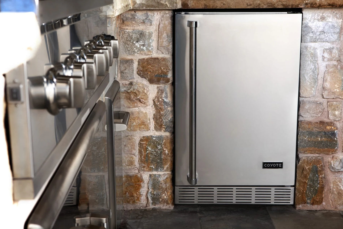 Coyote 24" Refrigerator With Left Hinge