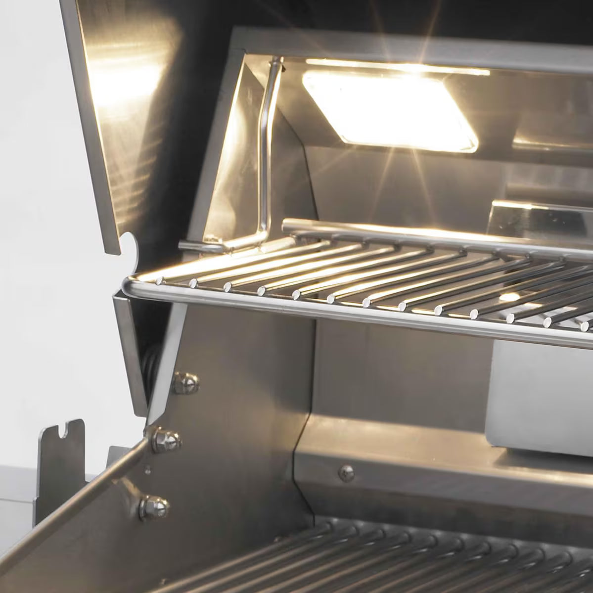 Fire Magic Aurora A660i 30-Inch Built-In Gas Grill with Analog Thermometer