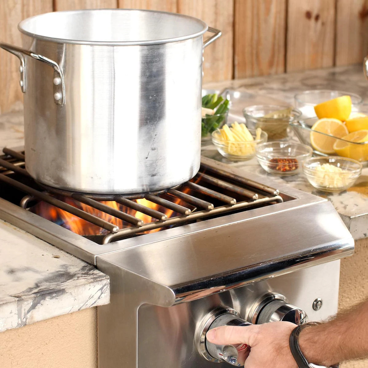 Blaze Professional LUX Built-In High Performance Power Burner w/ Wok Ring & Stainless Steel Lid